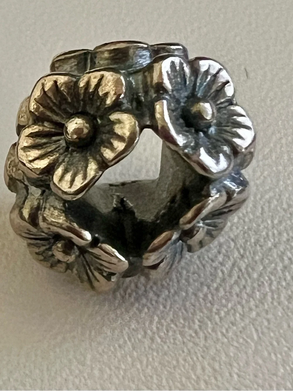 Trollbeads Elderflowers SKU: TAGBE-50018